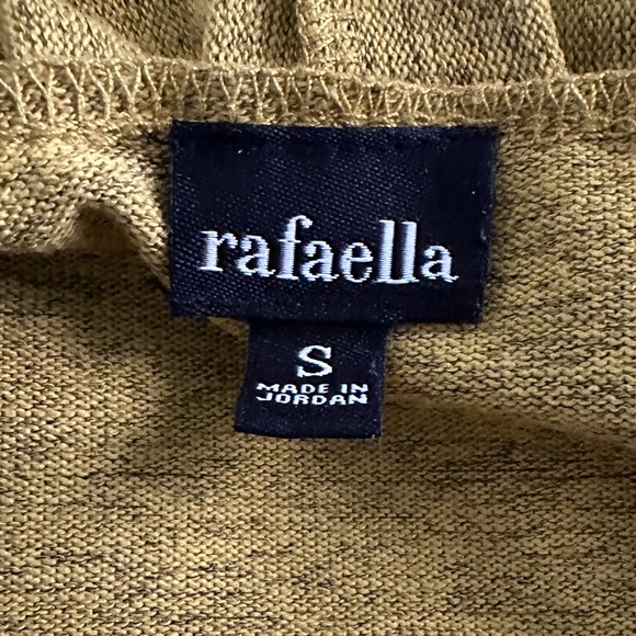 Rafaella small cardigan - stylish with ruffles, hidden button in the middle. - Picture 2 of 4